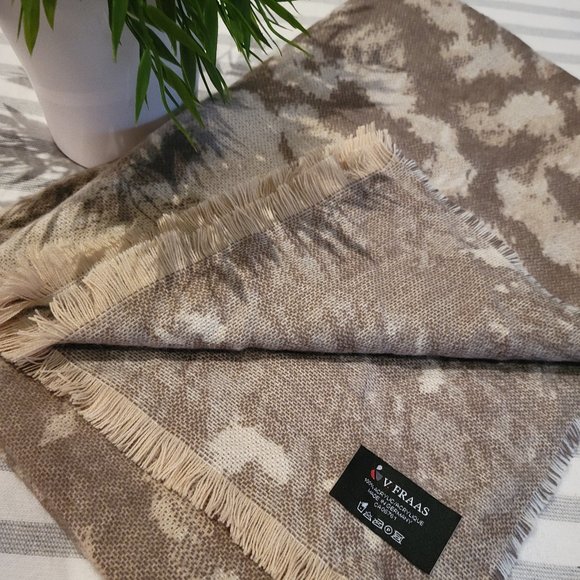 V Fraas Shawl or XL Scarf - Picture 5 of 5